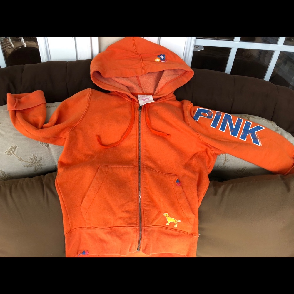 SOLD) Pink VS Sweatshirt small